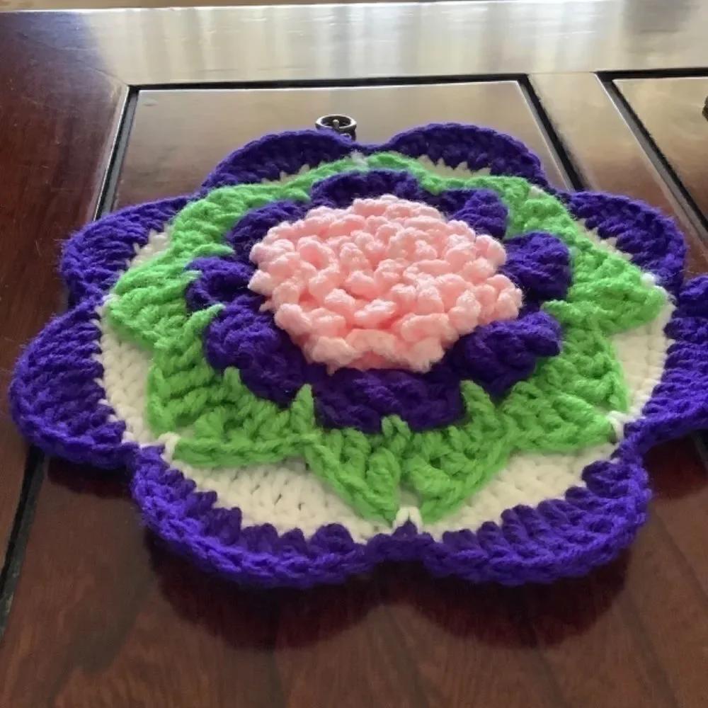 HAND MADE CROCHET POT HOLDER FLORAL DESIGN